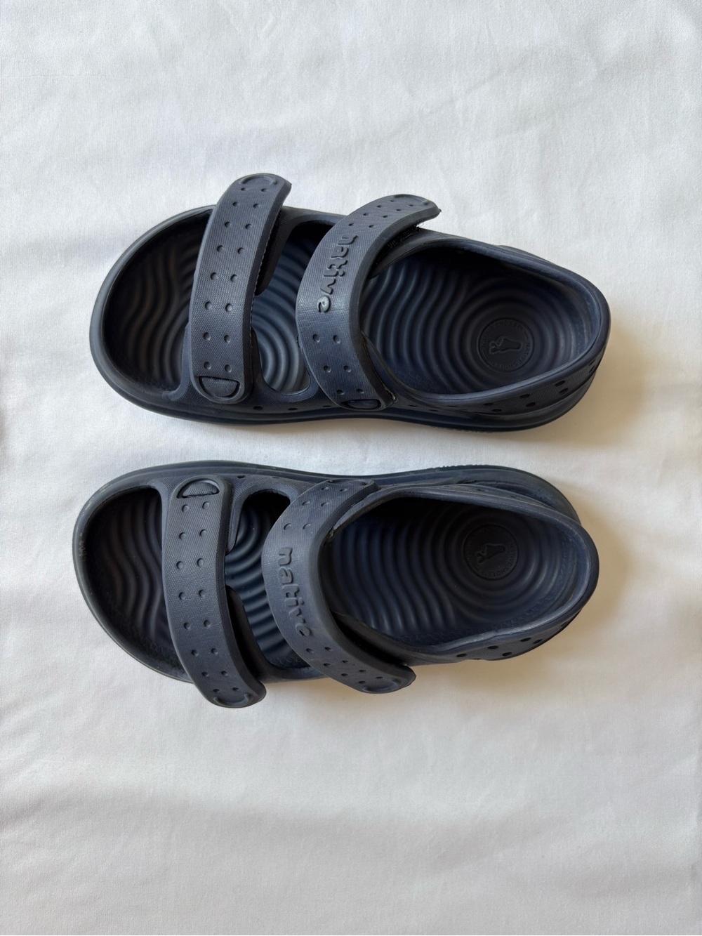🦖 Toddler boy Native Sandals in Navy Blue | size 9